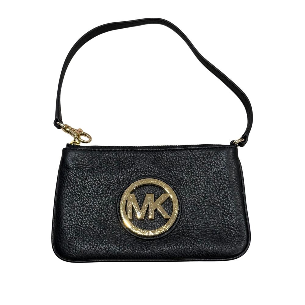 Michael Kors | Fulton Black Pebbled Leather Medallion Wristlet